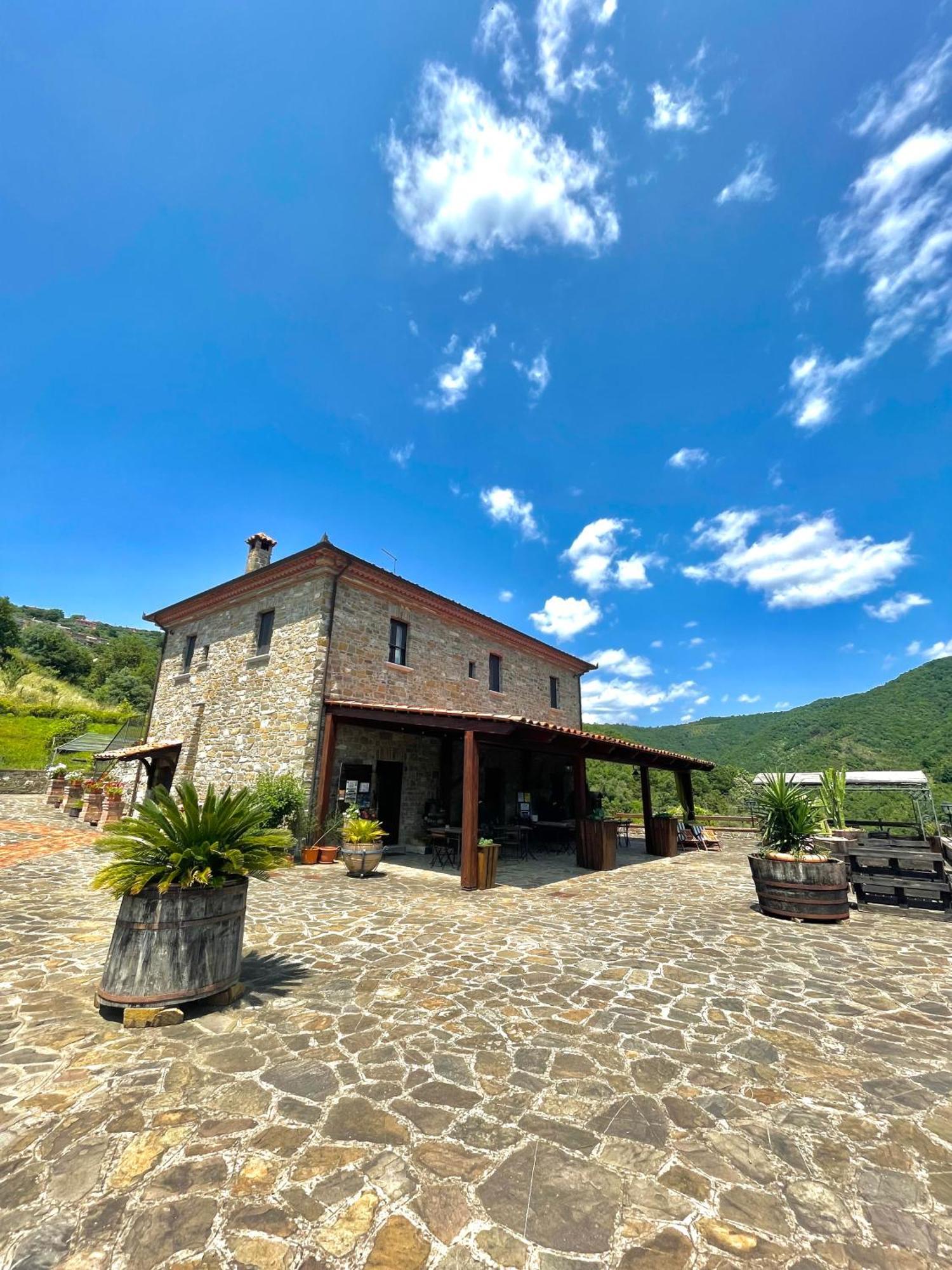 Agriturismo Piano Di Andrea Ostigliano Kültér fotó