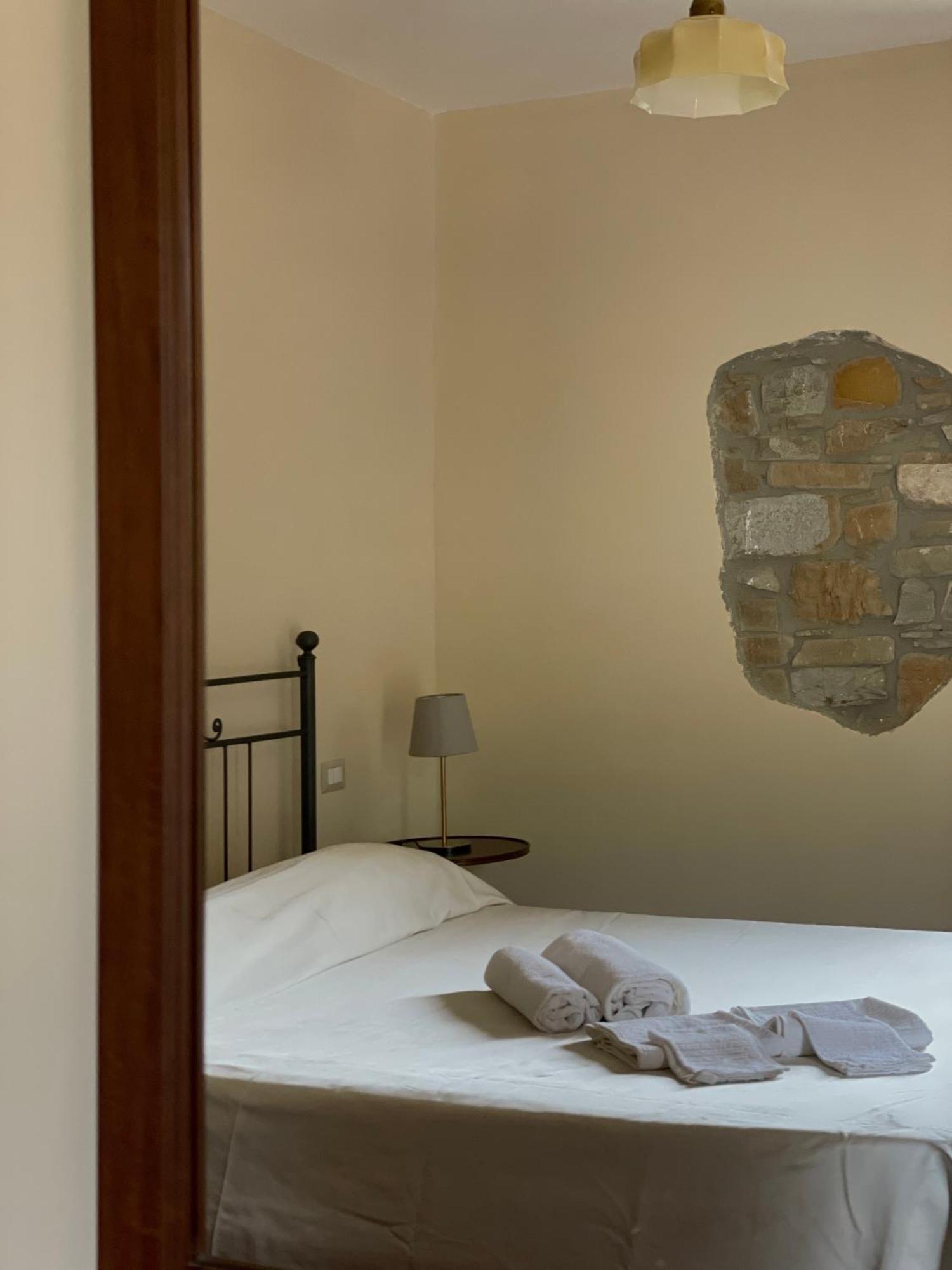 Agriturismo Piano Di Andrea Ostigliano Kültér fotó